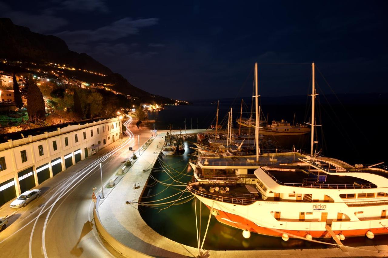 Lighthouse Central Apartments Omiš Exterior foto
